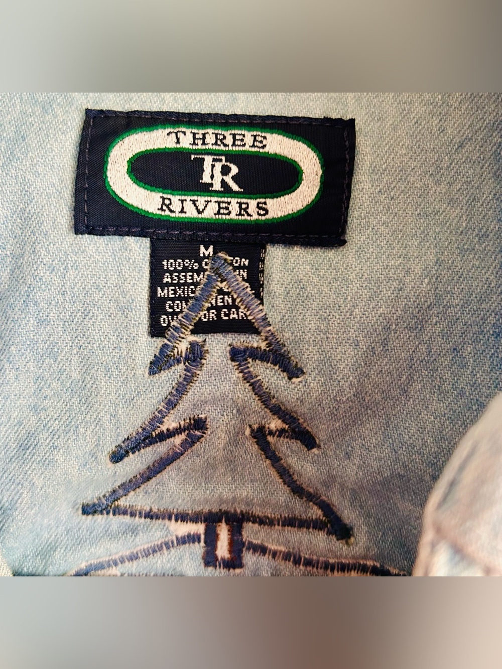 ☃️Vintage Snowman Christmas Denim Shirt Tree Rivers Button Up Medium Holiday USA - Picture 4 of 8